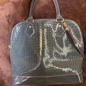 ARCADIA BUGATTI ITALIAN GENUINE LEATHER